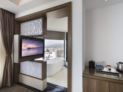 media/roomtypes/190120032412/gallery/khach-san-comodo-nha-trang-27.png