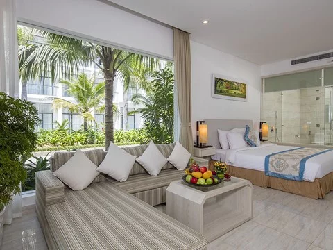 media/roomtypes/190120034745/gallery/djl1521456884_diamond_bay_condotel_resort_nha_trang.png