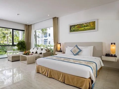 media/roomtypes/190120034745/gallery/f6x1521456885_diamond_bay_condotel_resort_nha_trang.png