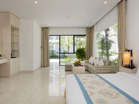 media/roomtypes/190120034745/gallery/pnc1521456885_diamond_bay_condotel_resort_nha_trang.png