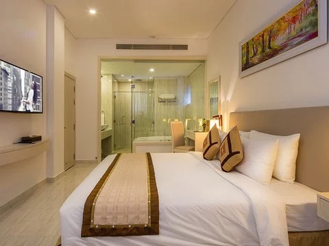 media/roomtypes/190120034928/gallery/7a91521456836_diamond_bay_condotel_resort_nha_trang.png