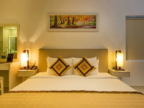 media/roomtypes/190120034928/gallery/sej1521456836_diamond_bay_condotel_resort_nha_trang.png