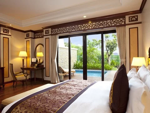 Pool side Villa (bao gồm vé vào Vinpearl Land)