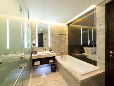 media/roomtypes/190120101503/gallery/loo1544587116_khach_san_queen_ann_nha_trang.png