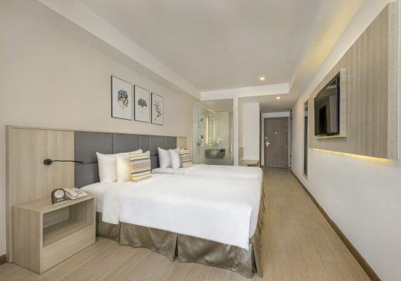 media/roomtypes/270421111350/gallery/deluxe_city_atlantic-nha-trang-hotel_2-570x400.jpg