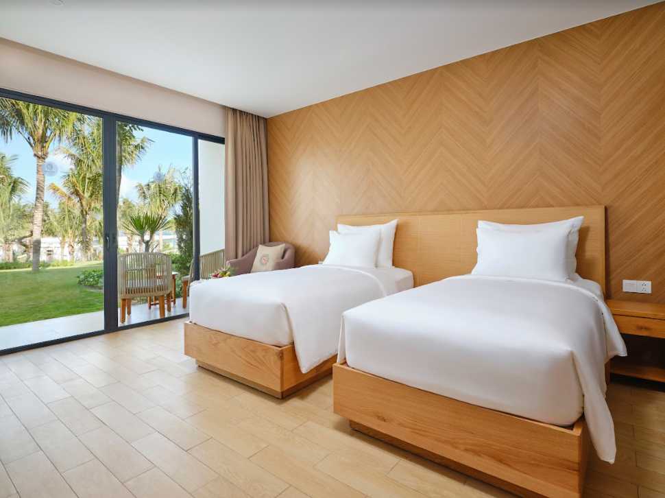 media/roomtypes/270622035521/gallery/selectum-noa-resort-cam-ranh-4-noa-garden-2.jpg