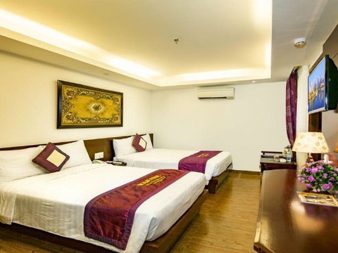 media/roomtypes/291219075721/gallery/ui01491280983_khach_san_majestic_nha_trang.jpg
