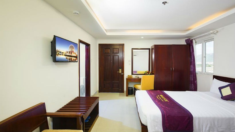 media/roomtypes/291219080535/gallery/8ho1491281017_khach_san_majestic_nha_trang.jpg
