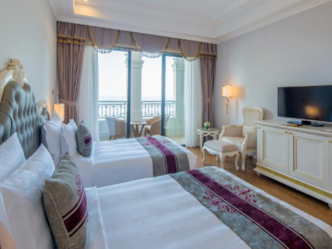 media/roomtypes/3011201159380/gallery/deluxe-room-ocean-view-twins-2.jpg