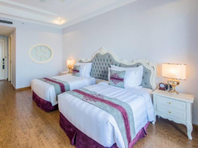 media/roomtypes/3011201159380/gallery/deluxe-room-ocean-view-twins-4.jpg