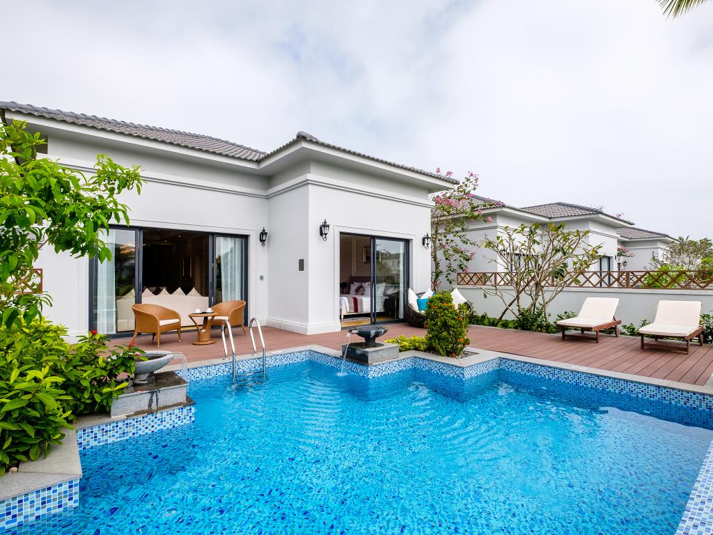 media/roomtypes/3011201159460/gallery/villa-2-bedroom-5.jpg