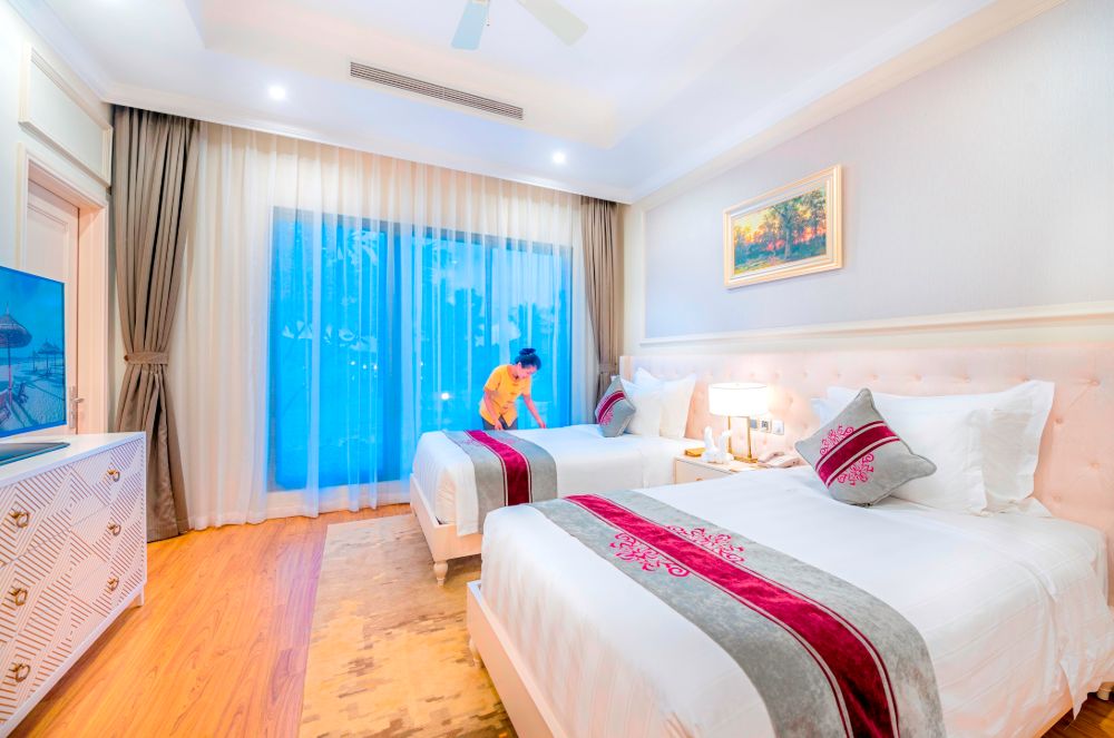 media/roomtypes/3011201159482/gallery/villa-3-bedroom-ocean-view-3.jpg