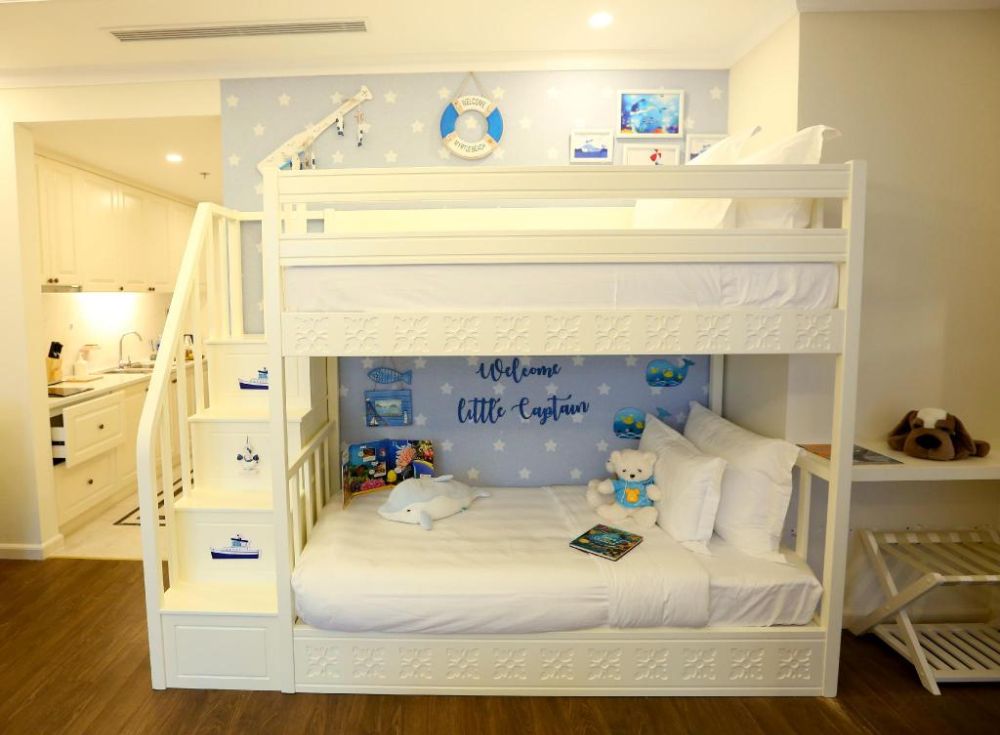media/roomtypes/3011201159564/gallery/family-suite-king-river-view-3.jpg