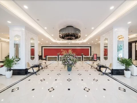 media/roomtypes/310120035014/gallery/7cn1527076784_vinpearl_empire_suite_nha_trang.png