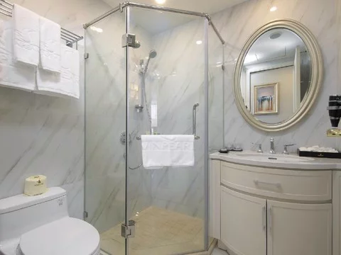media/roomtypes/310120035323/gallery/7ws1540970191_vinpearl_condotel_empire_nha_trang.png