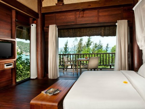 Hill Rock Villa