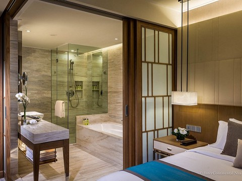 media/roomtypes/310120110134/gallery/ogv1459597588_khach_san_intercontinental_nha_trang.png