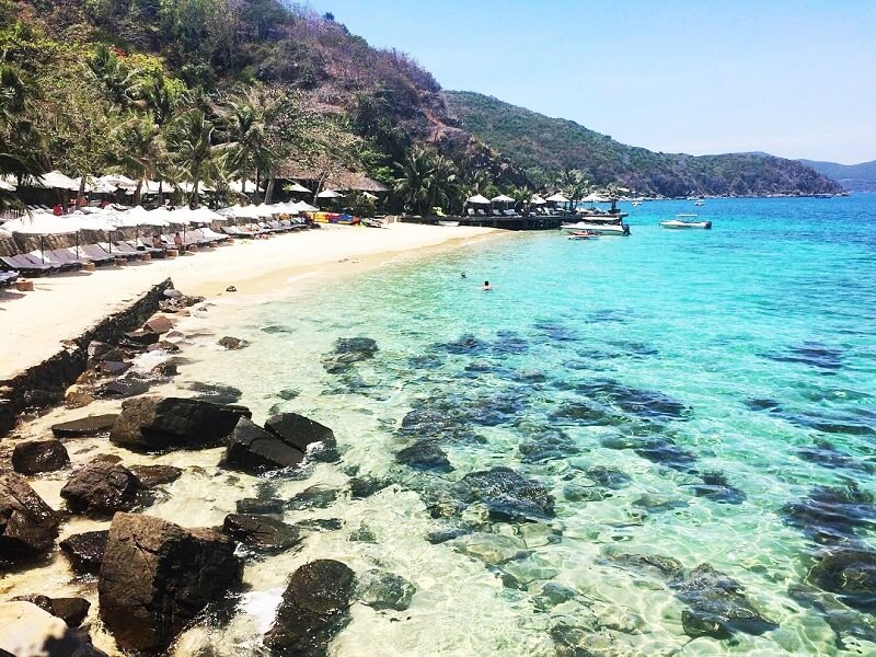 thue-cano-18-cho-nha-trang-ho-ca-bai-tranh-san-mini.jpg
