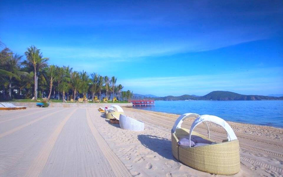 Thuê Cano Nha Trang 22 Chỗ - Hồ Cá - Hòn Tằm - Làng Chài