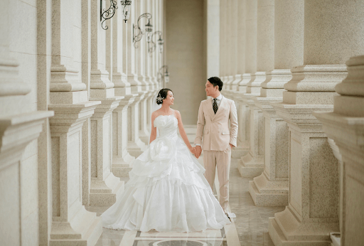 Chụp ảnh cưới ở Vinpearl Nha Trang với Phong cách trang điểm nhẹ nhàng