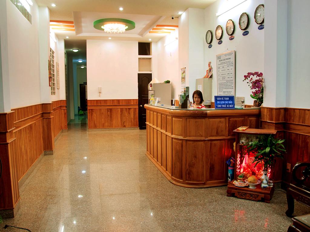 Queen Hotel Trần Phú
