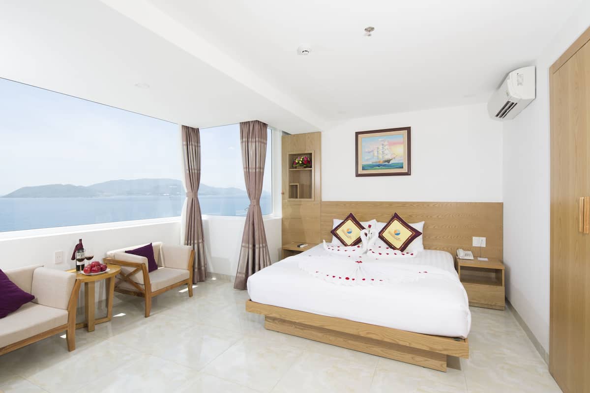  Majestic Star Hotel