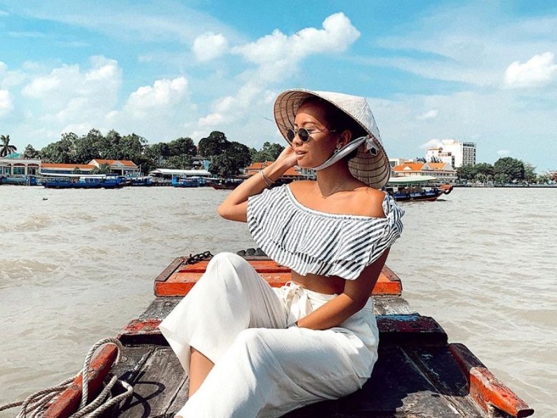 Khách tham quan sông Cái Nha Trang