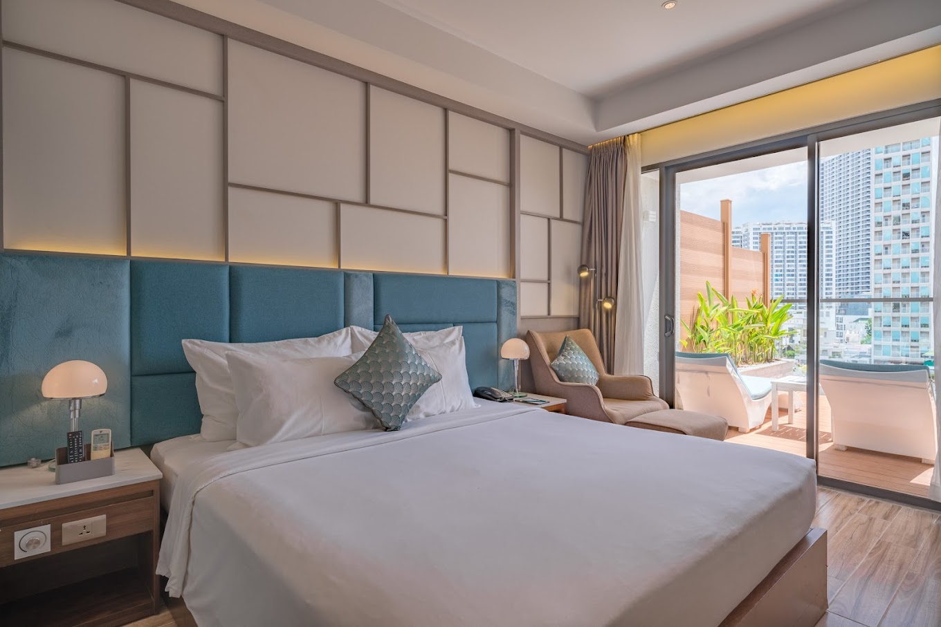 Seaesta-Hotel-Nha-Trang